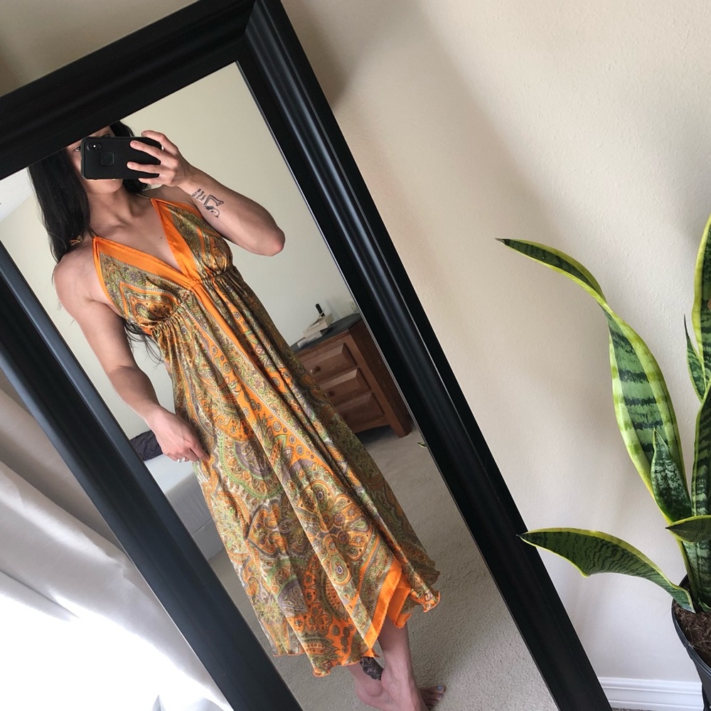 D R E S S 🧡